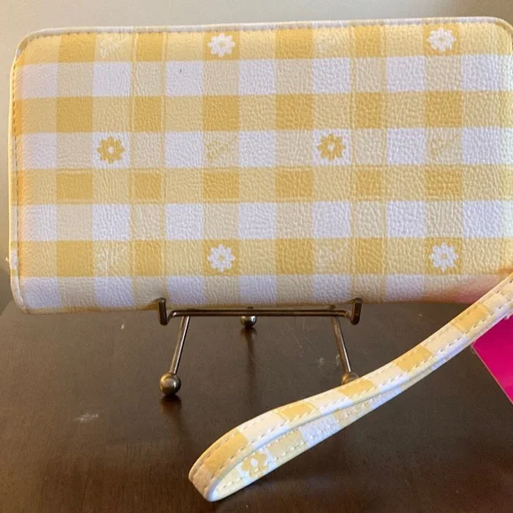 Betsey Johnson Yellow and White Gingham Zip Wallet with Daisies - Picture 3 of 10